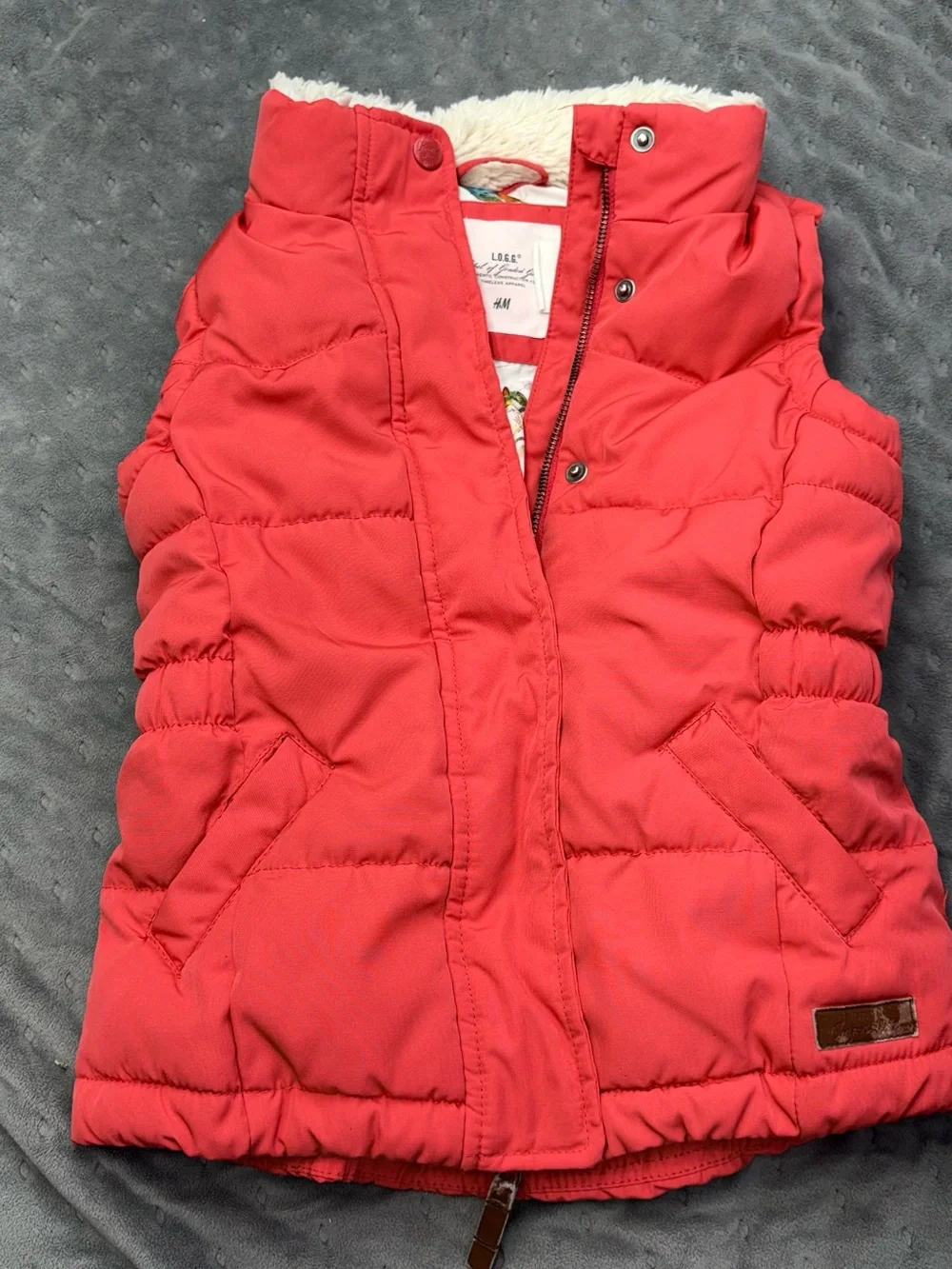 H&M Coral Quilted Sleeveless Puffer Vest with Faux Shearling Trim